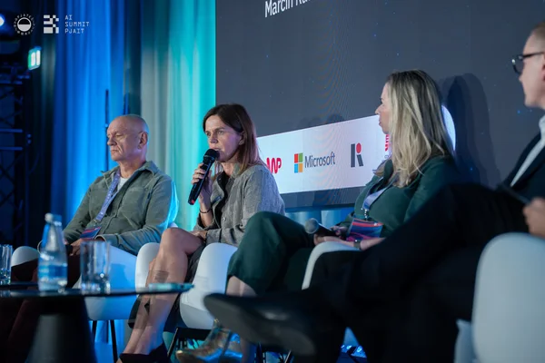 AI Summit PJAIT 2026: mija „era zachwytu", zaczyna się rachunek ekonomiczny