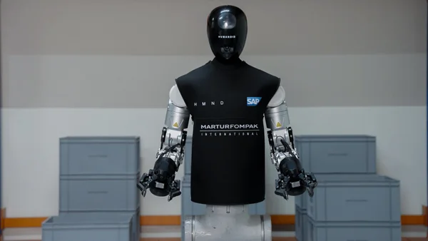 Humanoidalne roboty weszły na linię produkcyjną. „400 zasileń dziennie, 100 proc. decyzji podejmuje oprogramowanie"