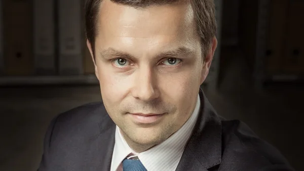 Bartosz Terlecki nowym prezesem ArchiDoc. Stawia na AI w zarządzaniu dokumentami