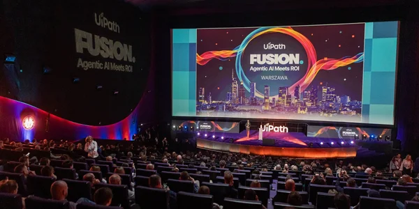 UiPath FUSION w Warszawie. Agenty AI wchodzą do polskich firm i urzędów